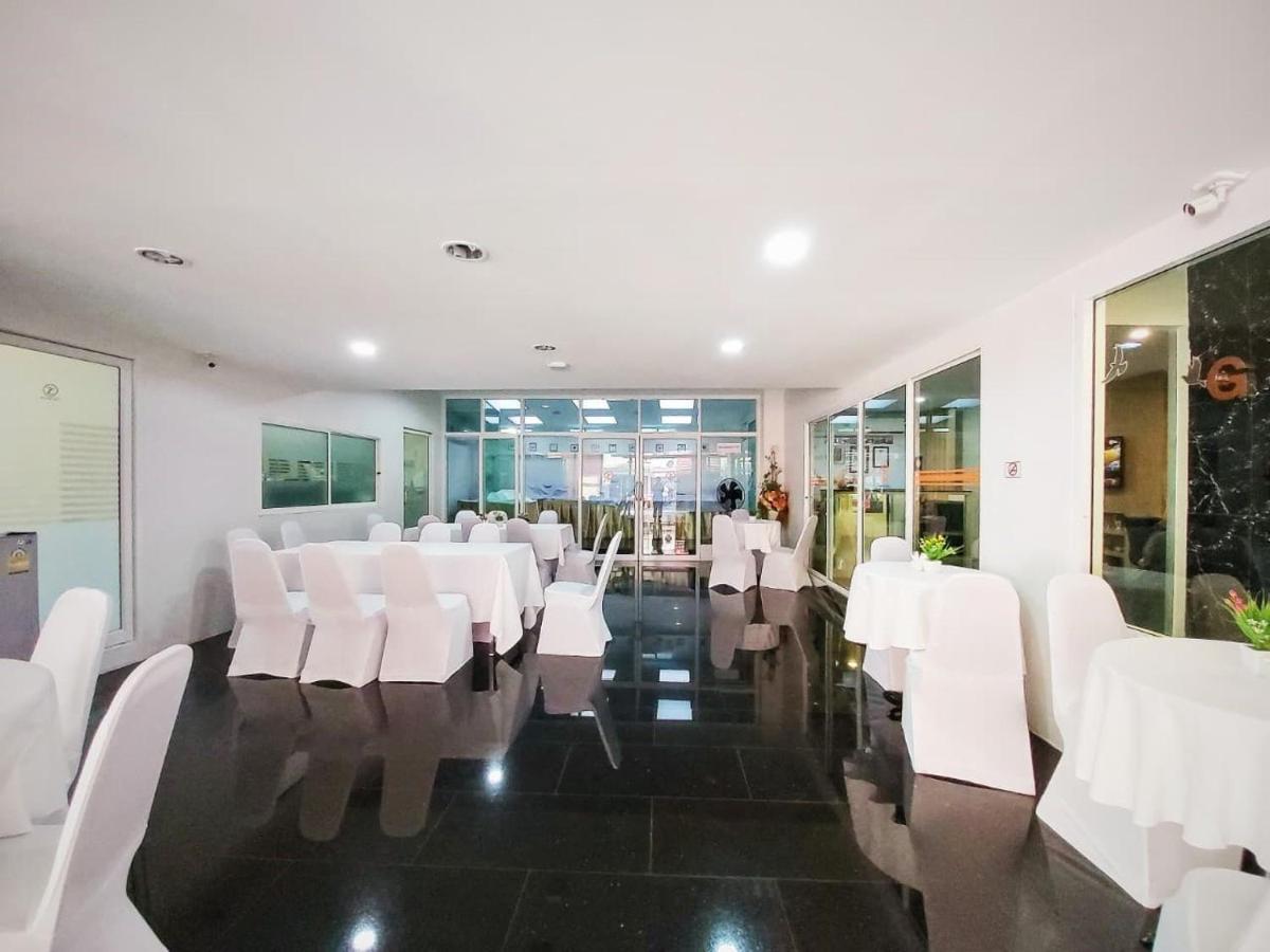 Klean Residence Hotel Bangkok Exteriör bild