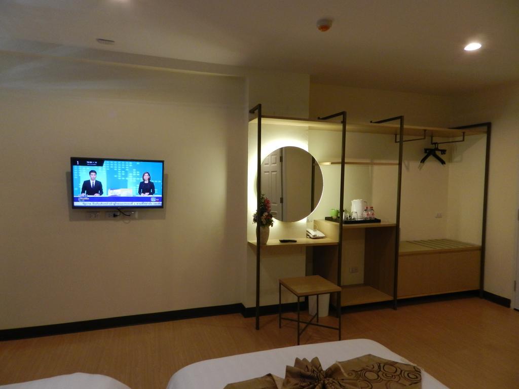 Klean Residence Hotel Bangkok Exteriör bild